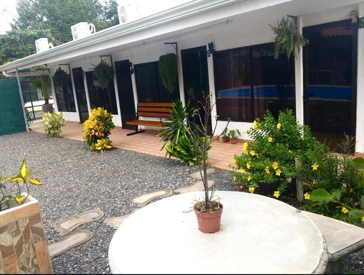 Habitaciones Kolibri Quepos Exterior foto